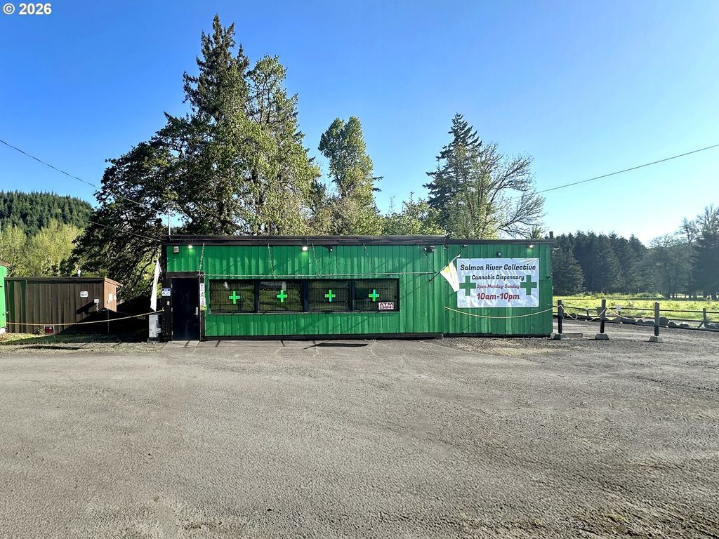 26033 Salmon River Hwy, Willamina