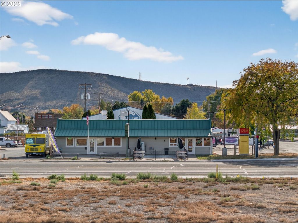 975 Campbell St, Baker City