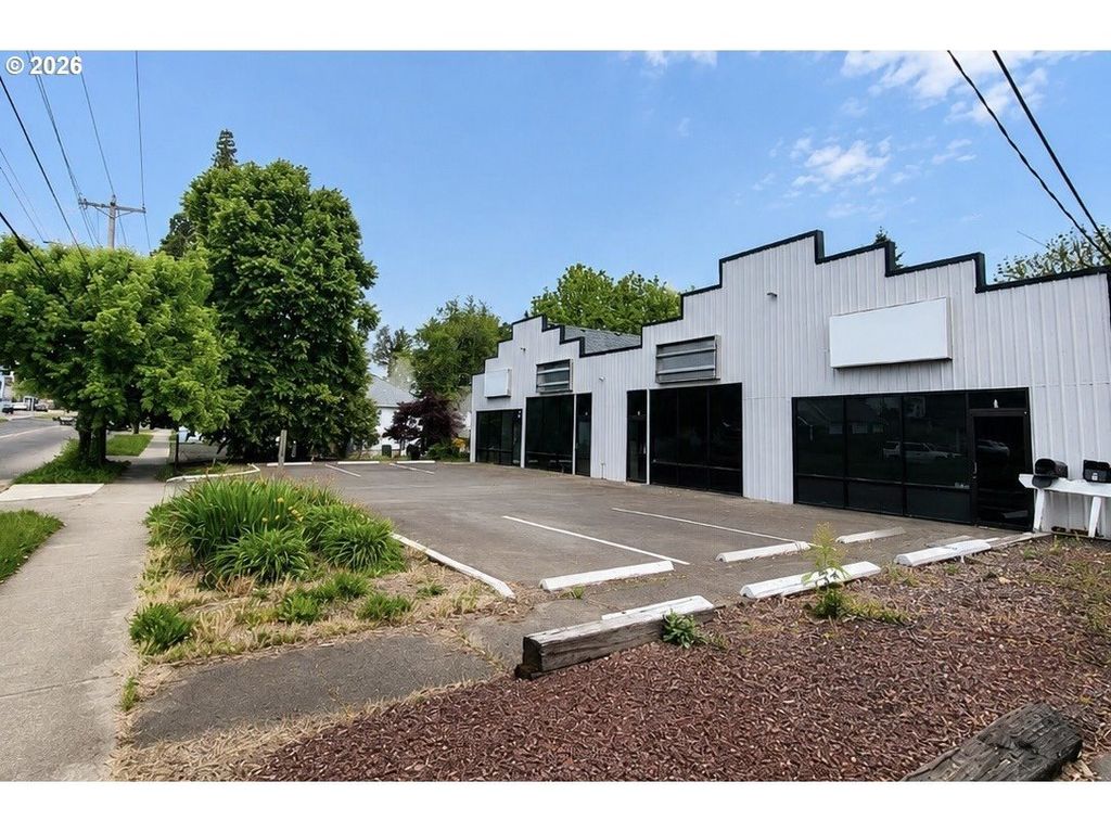 1714 Pacific St, Forest Grove