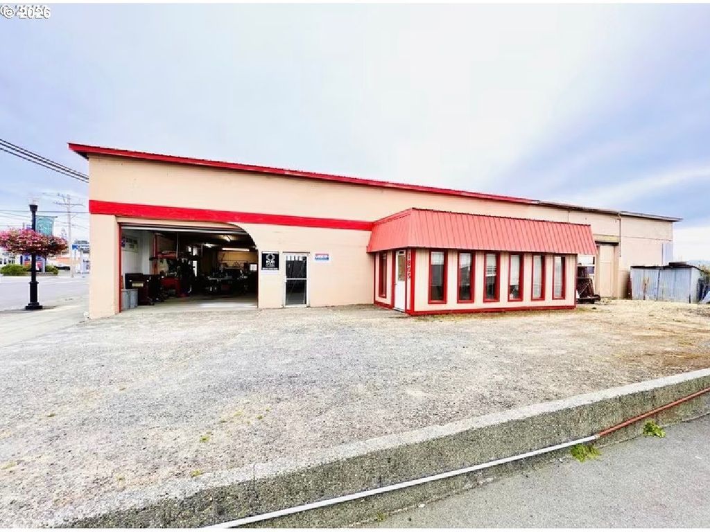 1805 Sherman Ave, North Bend