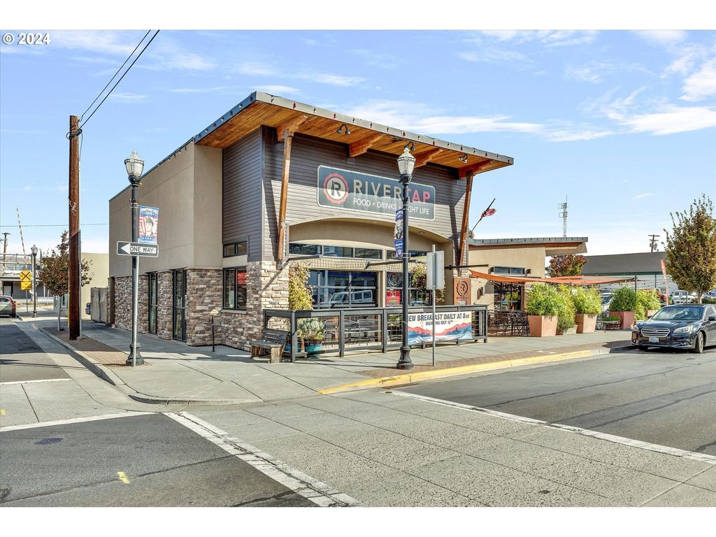 701 E 2nd St, The Dalles