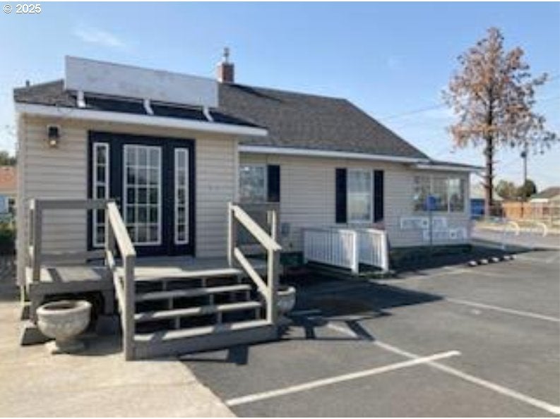 319 W Locus Ave, Hermiston