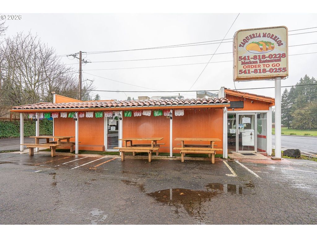 3103 Highway 20, Sweet Home