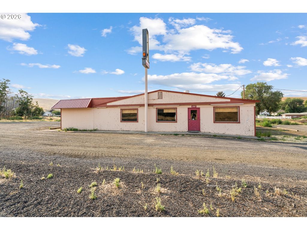 350 Highway 74, Ione