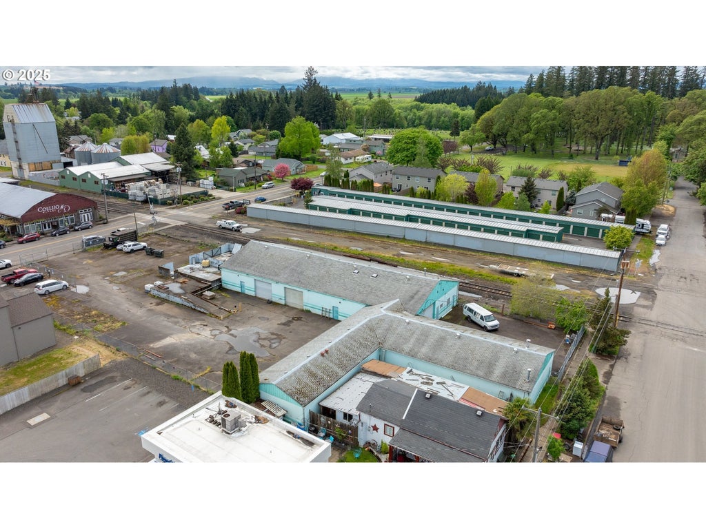 111 Fourth St, Amity