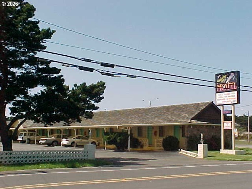 1640 Oregon Ave, Bandon