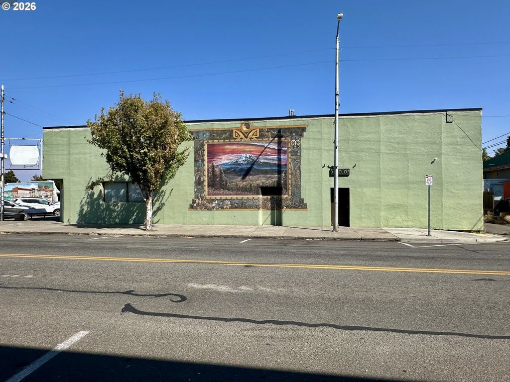 100 E Main St, Goldendale
