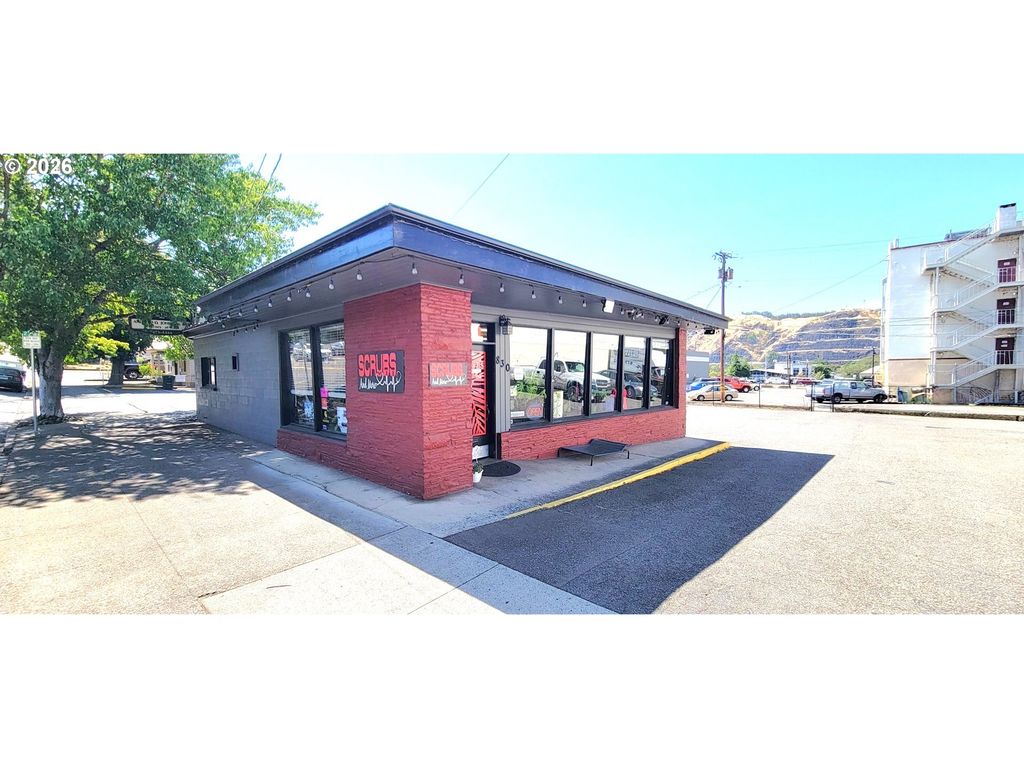 830 Se Rose St, Roseburg