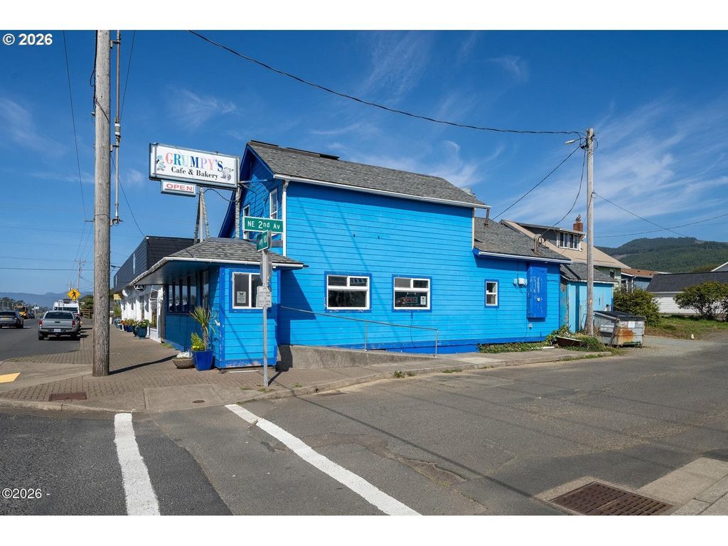202 N Highway 101, Rockaway Beach