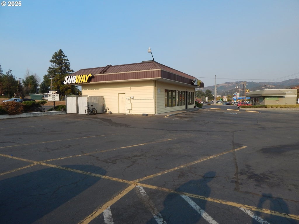 4872 Grange Rd, Roseburg