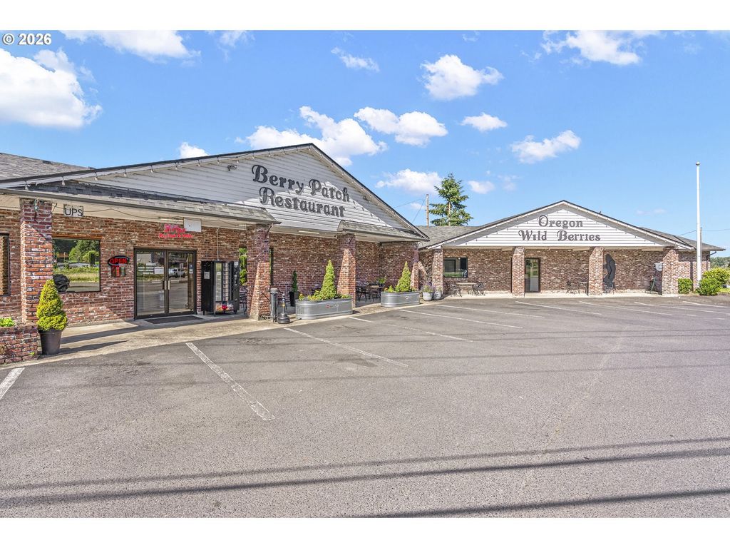 49289 Highway 30, Westport