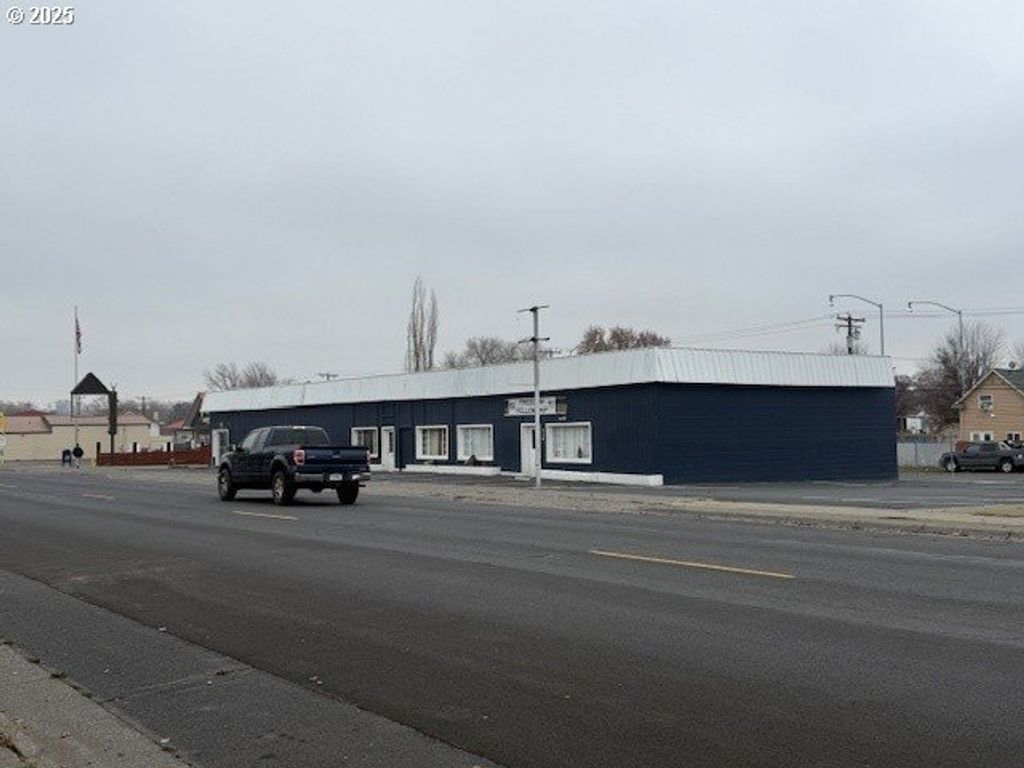 524 E Main St, Hermiston
