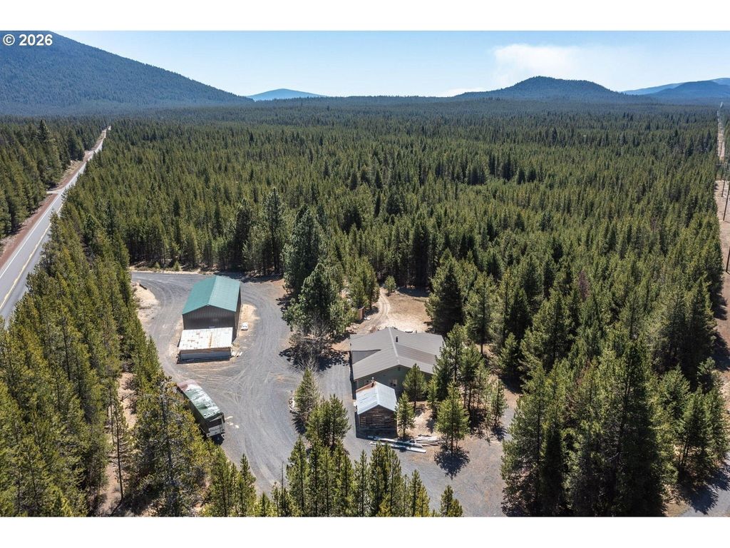 18142 Highway 58, Crescent Lake