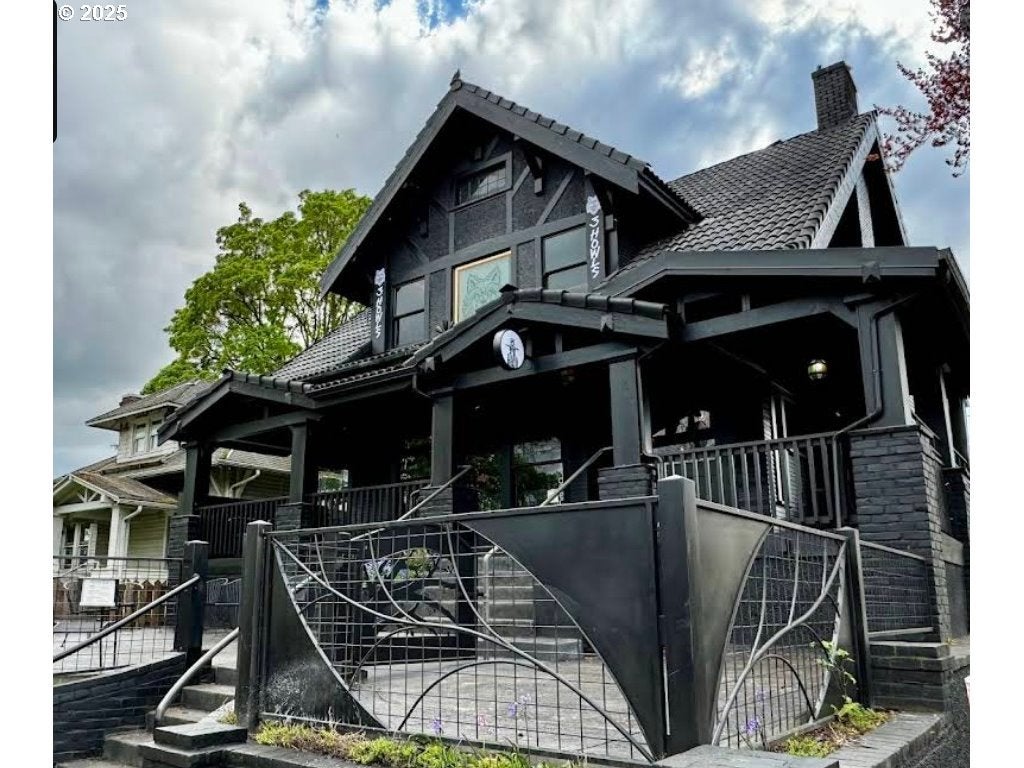 2014 Main St, Vancouver