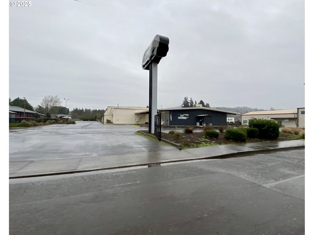 1400 Atlantic Ave, Woodland