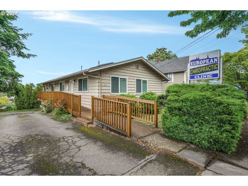 1205 Washington St, Oregon City