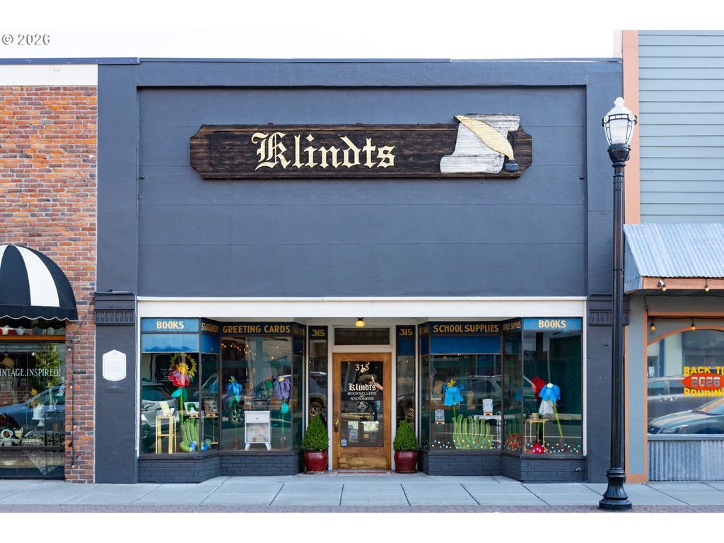 315 E 2nd St, The Dalles