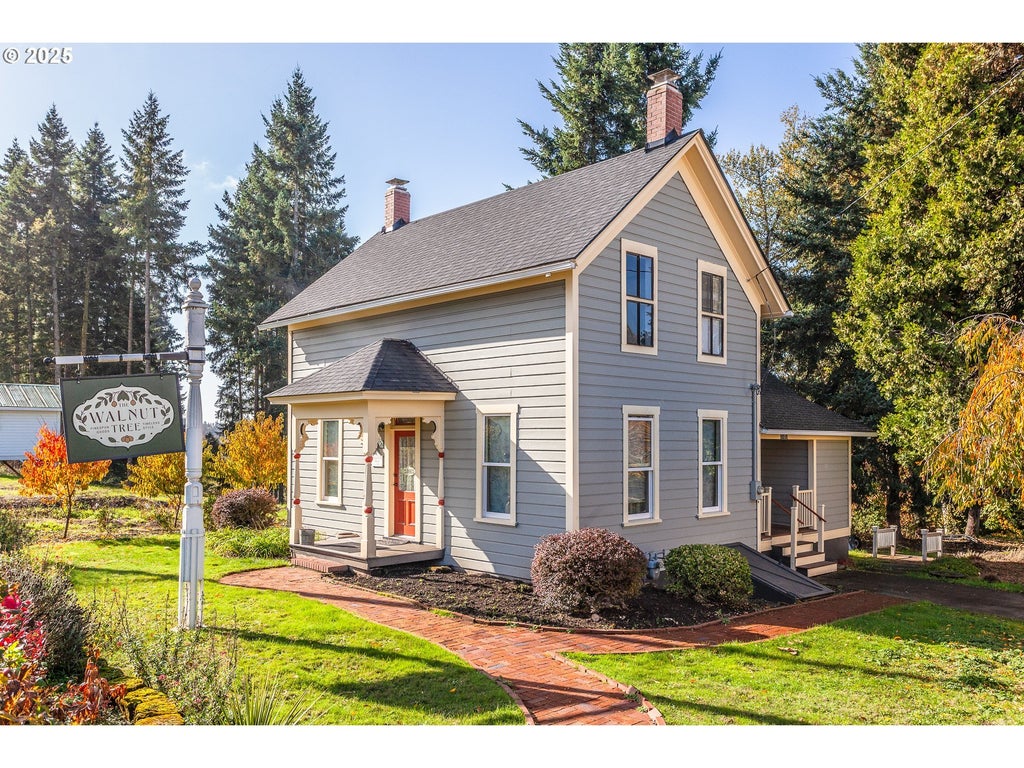 21497 Highway 99e, Aurora