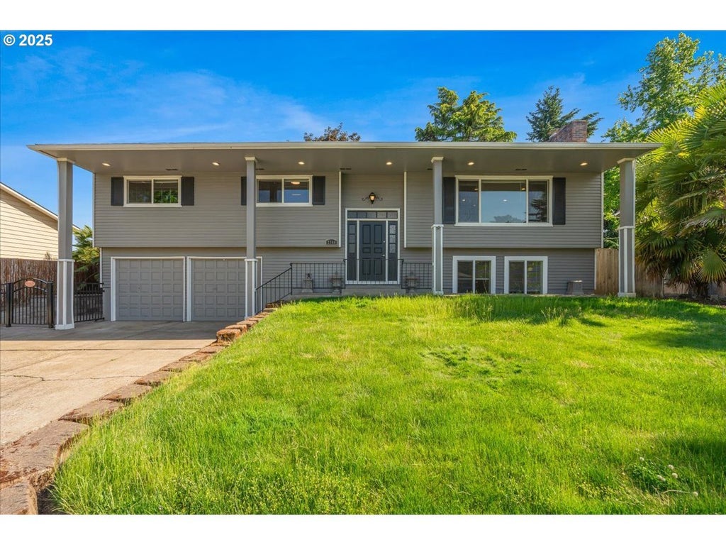 2706 Se Spruce St, Hillsboro