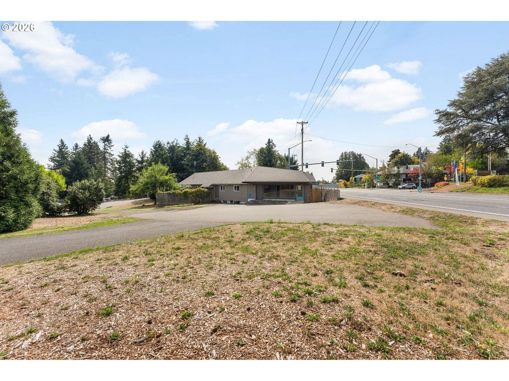 6802 Sw Canyon Rd, Portland