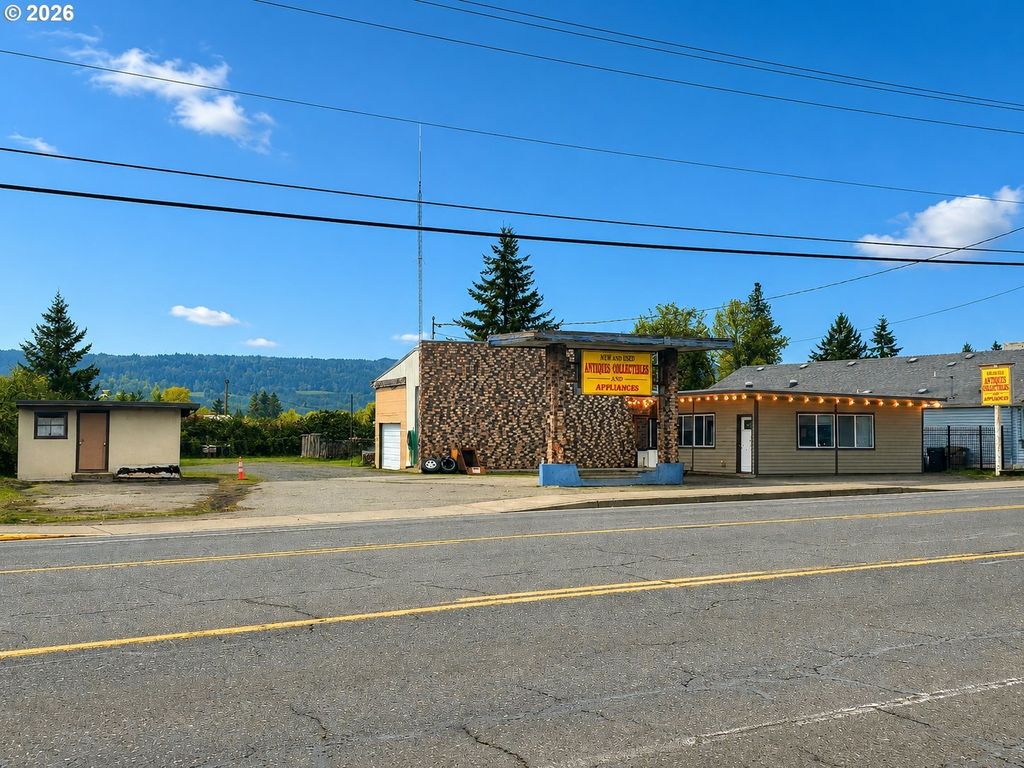 2308 Main St, Sweet Home