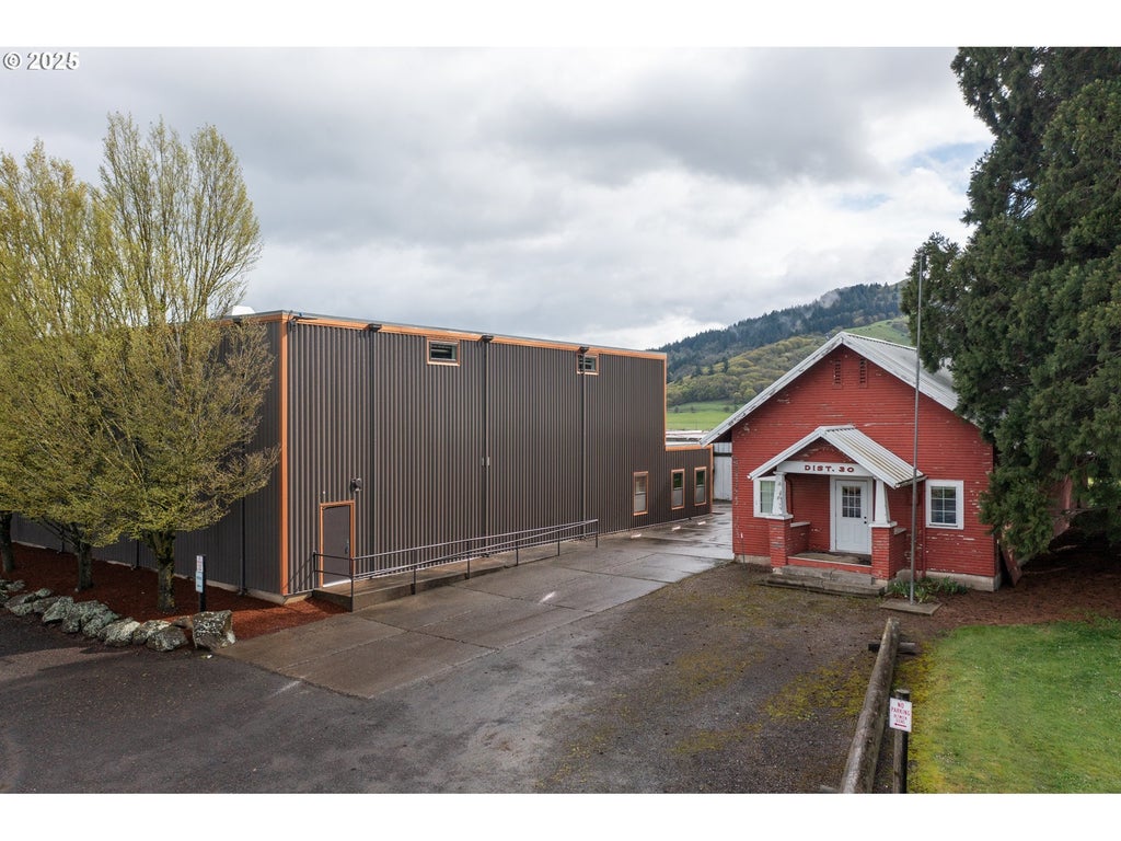 31575 Sand Ridge Rd, Lebanon