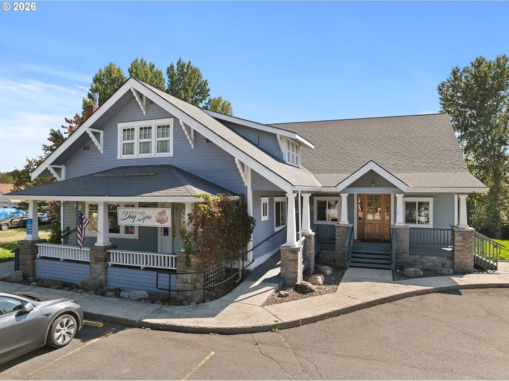 204 Residence St, Enterprise