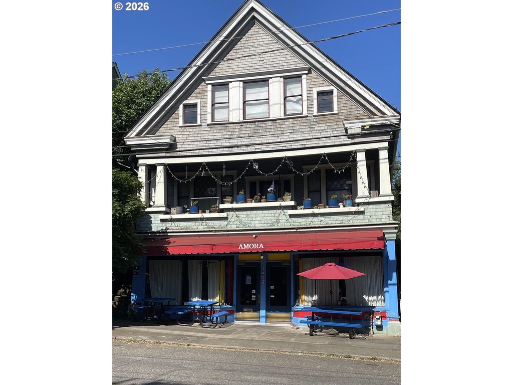2823 Sw 1st Ave, Portland