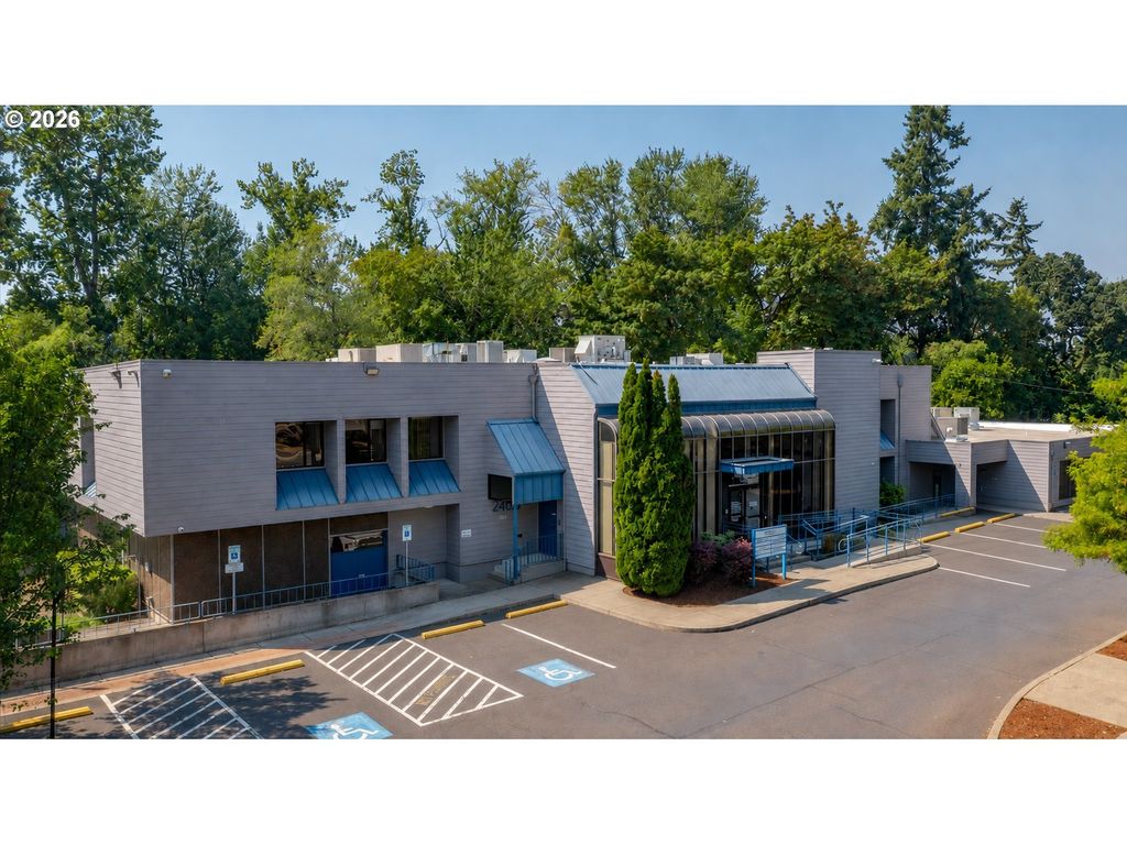 2405 Front St Ne, Salem