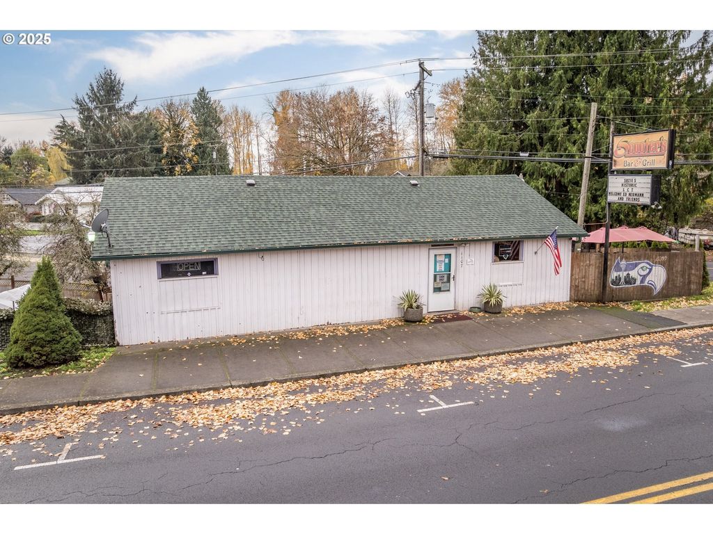 1107 N Pacific Ave, Kelso