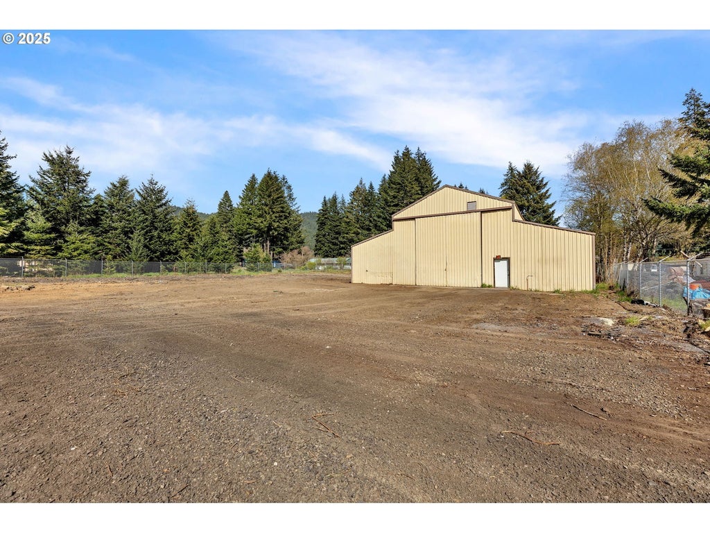 81 Mathany Rd, Carson