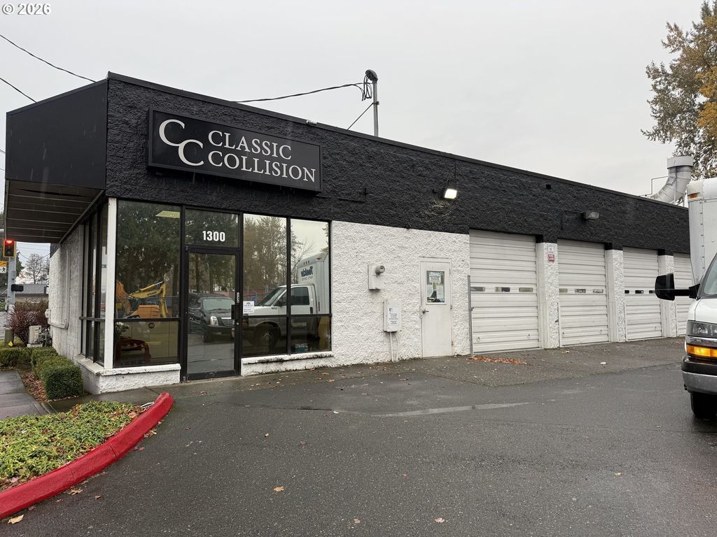 1300 Ne Division St, Gresham