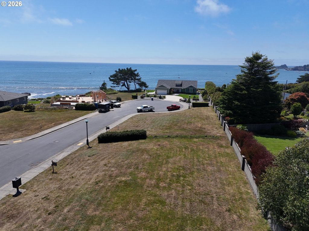 00 Sea Court Ln, Brookings