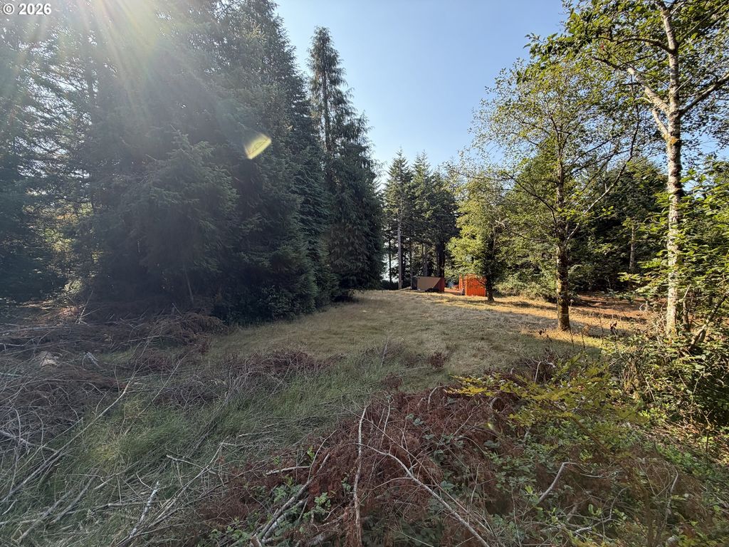 Clear Lake Rd, Florence