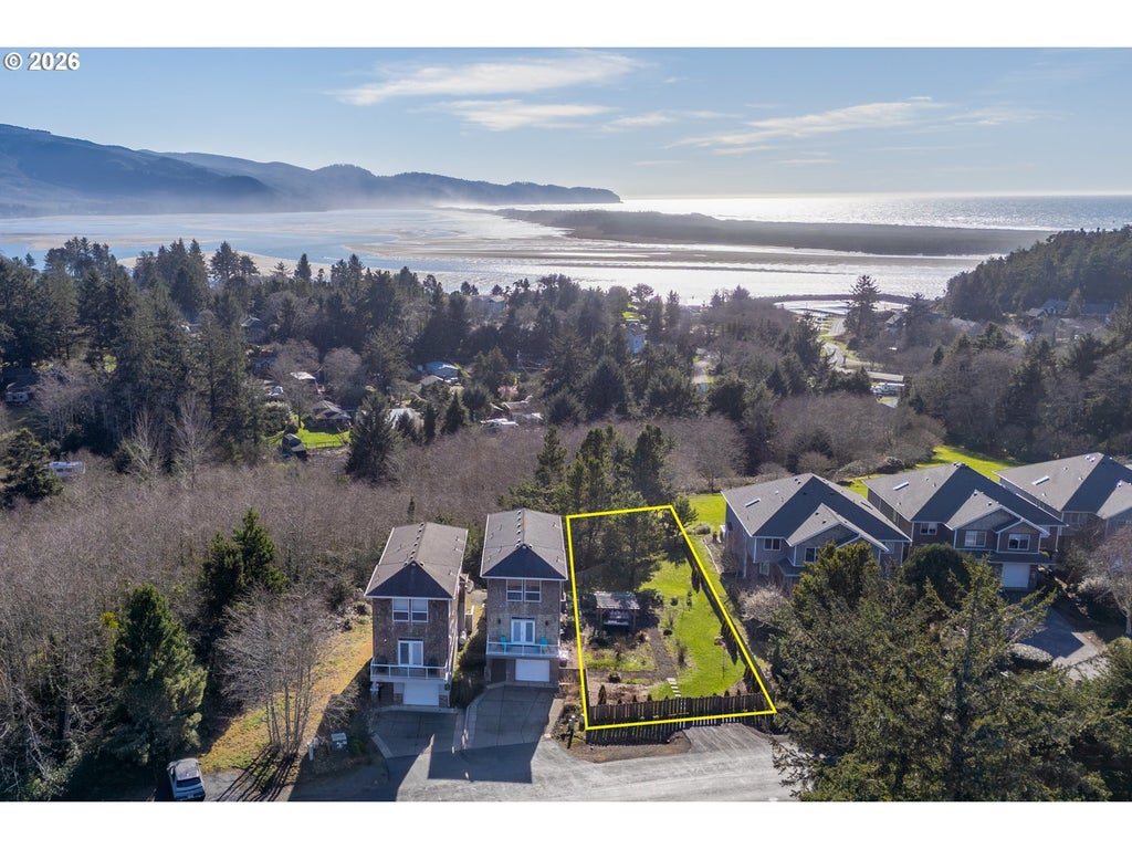 212 Holly Heights Ave 212, Netarts