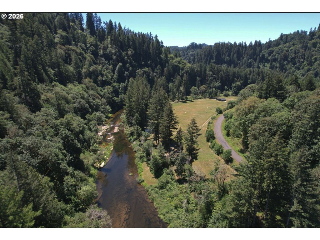 28593 Lower Smith River Rd, Reedsport