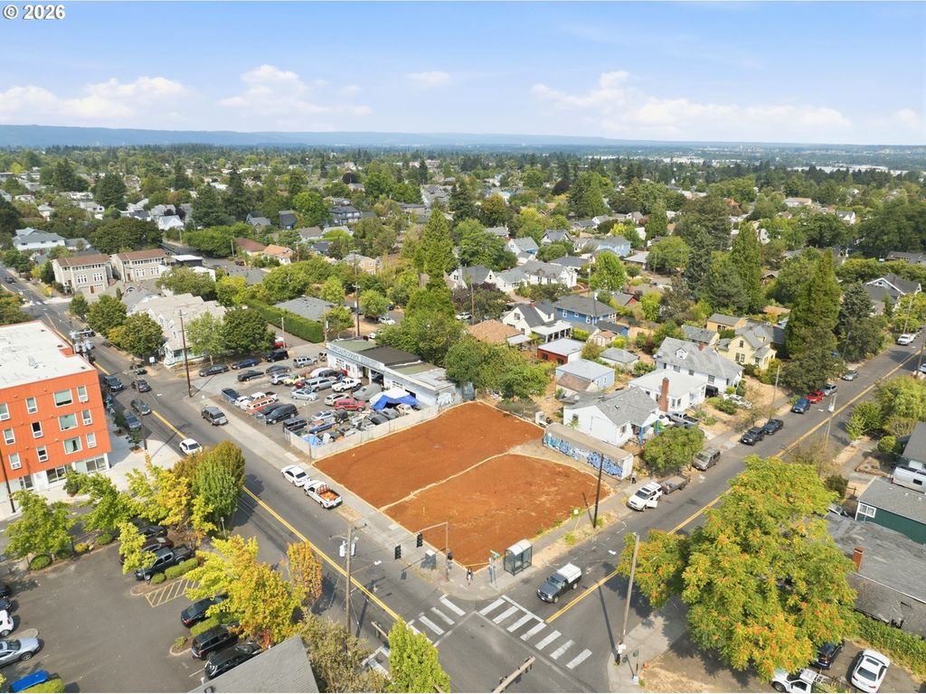 1455 Ne Killingsworth St, Portland