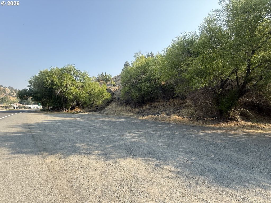 S Canyon Blvd, John Day