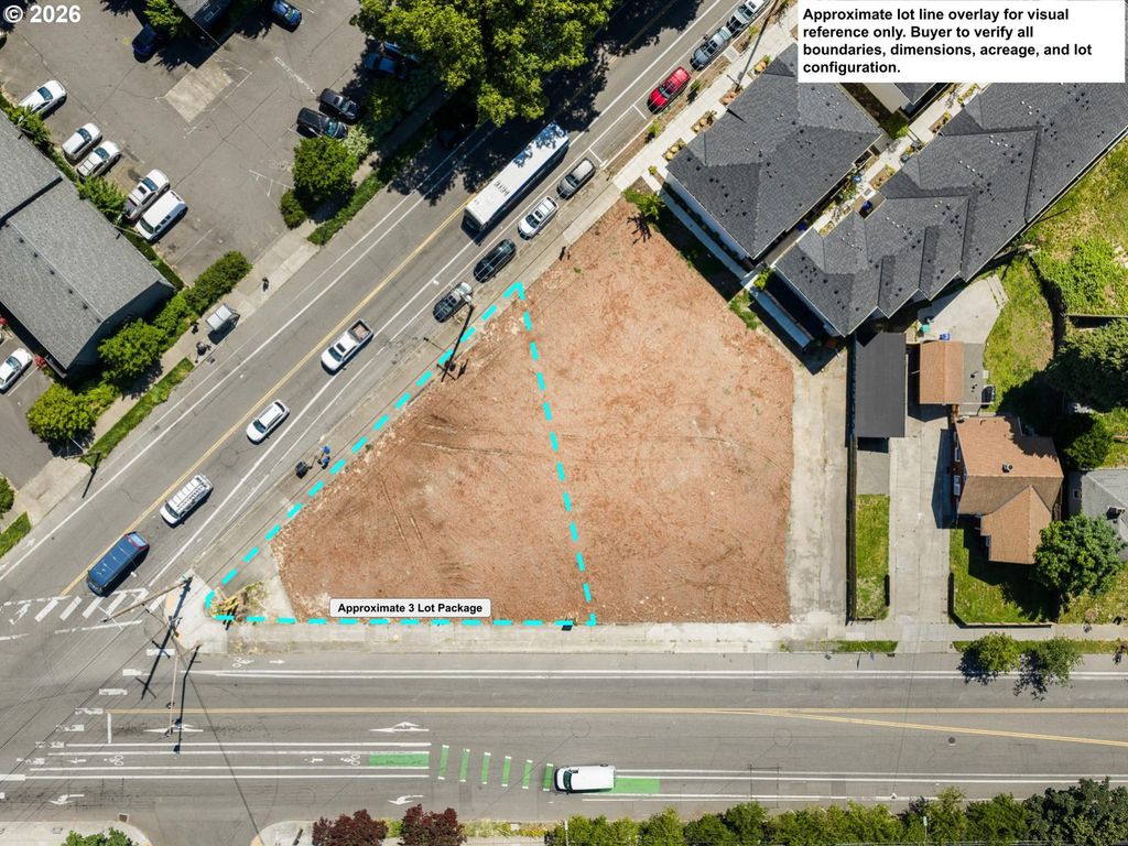 N Columbia Way, Portland