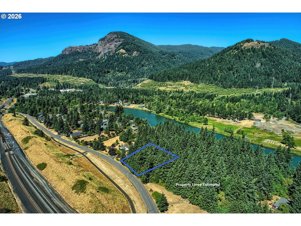 23 Evergreen Dr, North Bonneville