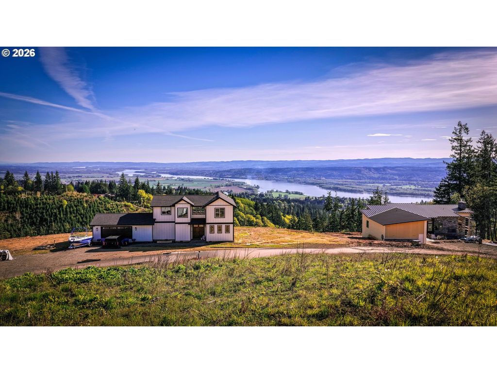 322 Anderson Dr G2, Kalama