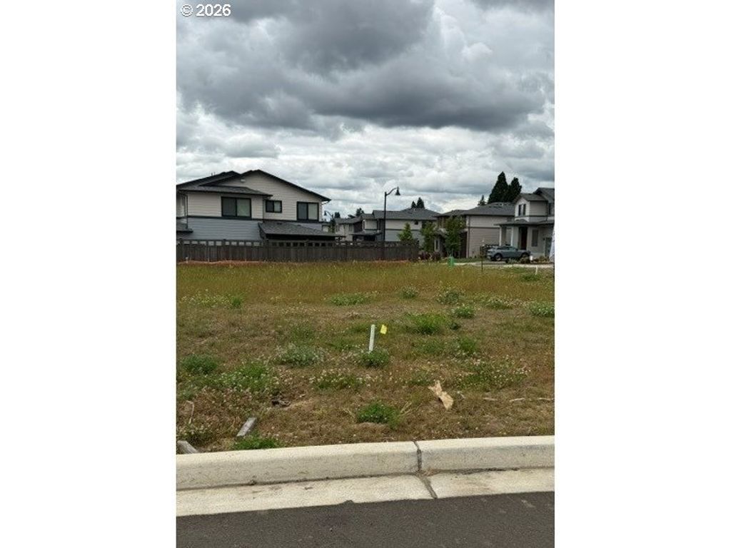 16348 Se Multnomah Falls Dr 820, Happy Valley