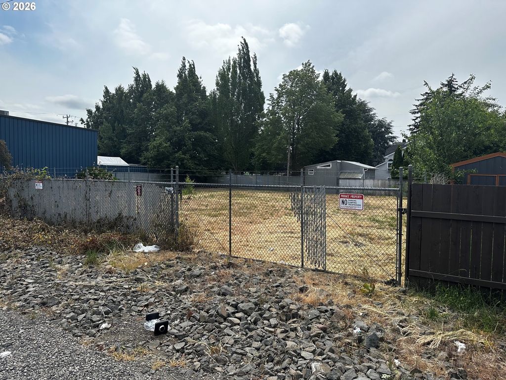 308 Se 97th Ave, Portland