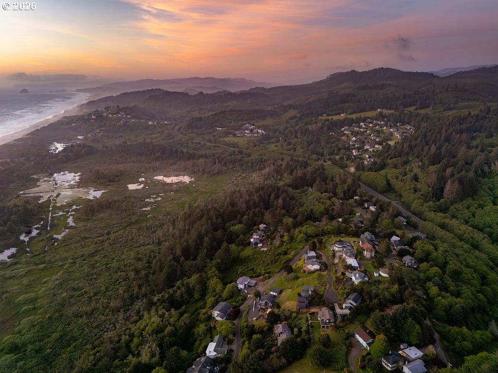Terrace Dr, Neskowin