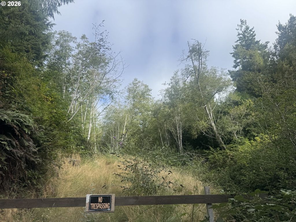 1 Idaho Ave, Coos Bay