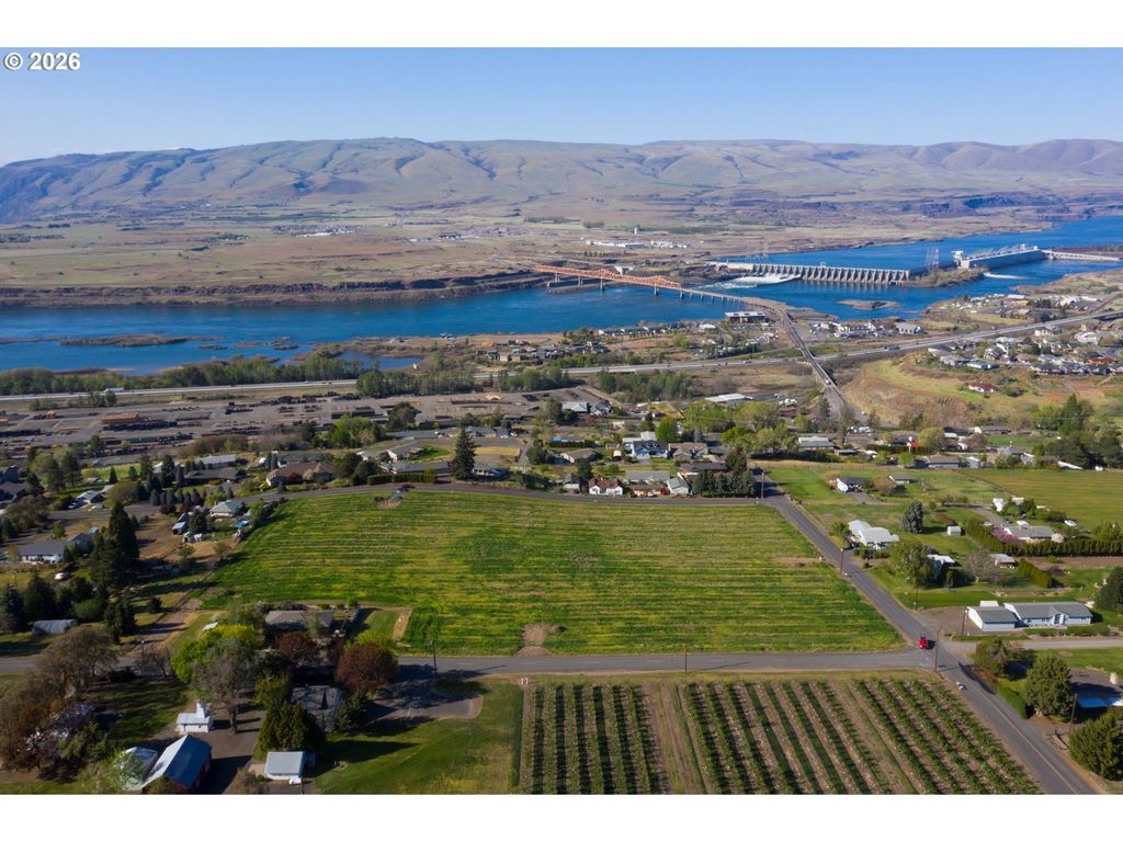 E 12th Street, The Dalles