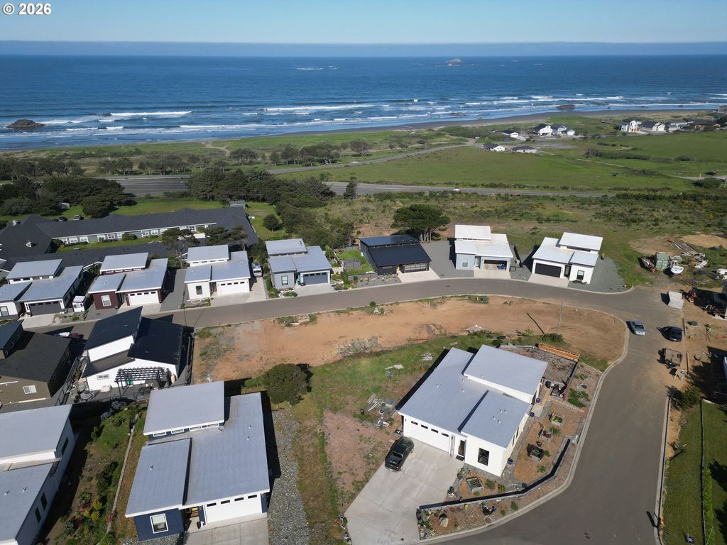 0000 Sawyer Way 10, Gold Beach