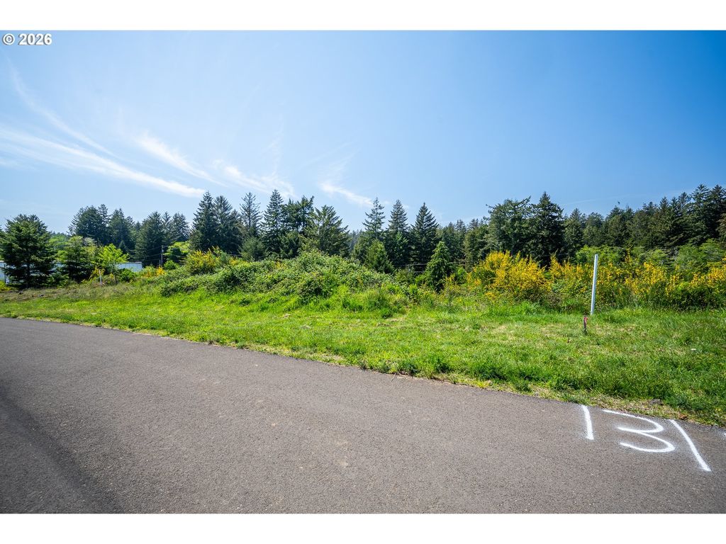 83615 Clear Lake Rd 13, Florence