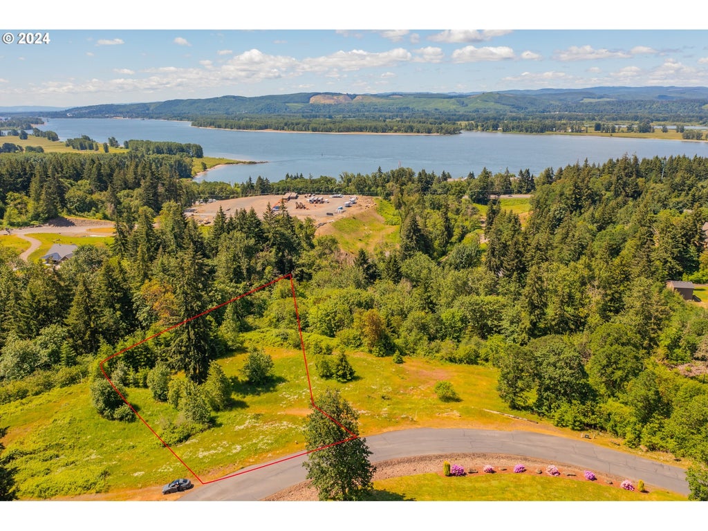 300 Daves View Dr, Kalama