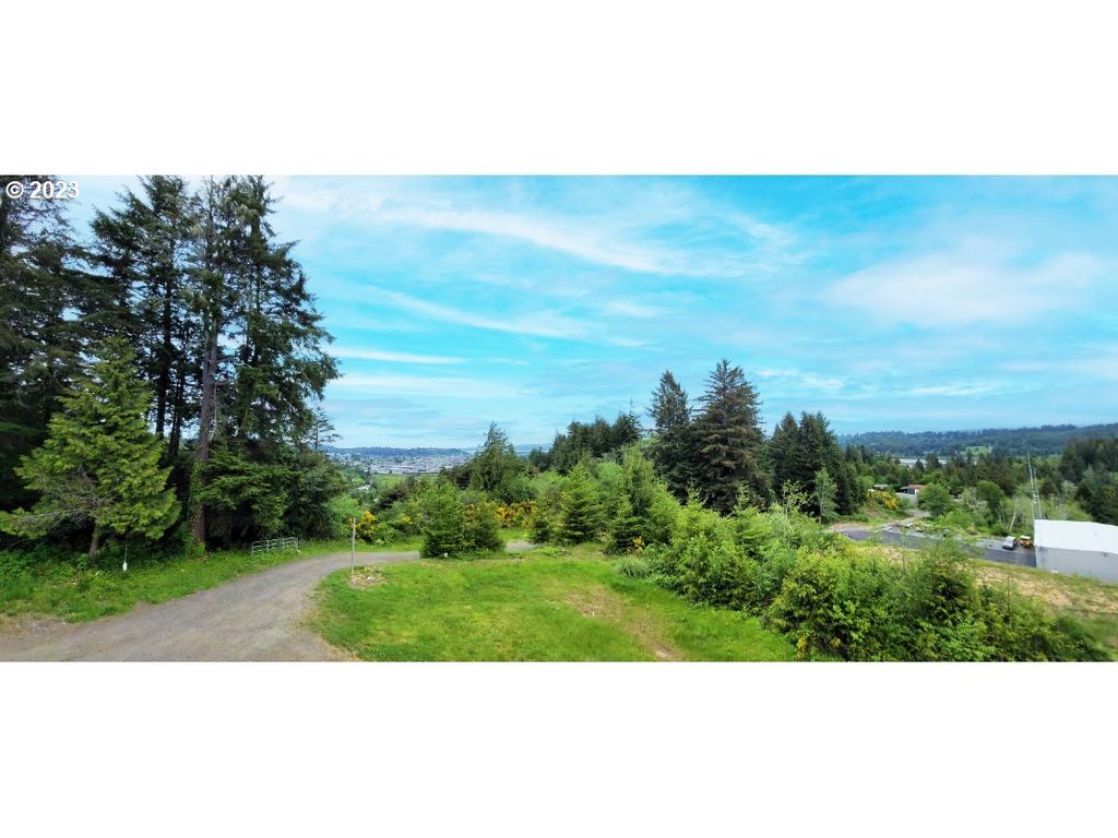 Flanagan, Coos Bay
